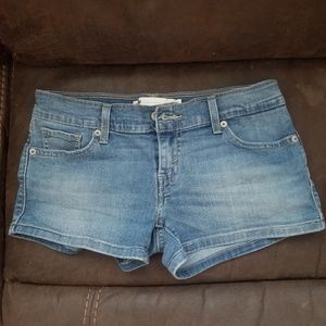 Levi jean shorts